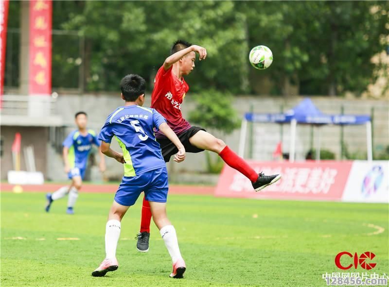 滕州哪所高中有足球班？全面解析招生政策与未来发展